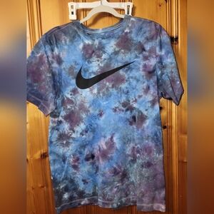 Nike tee